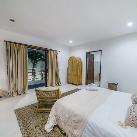 Villa Moorea : Tropical Vibes - 3 Min From Beach Canggu  Exterior photo